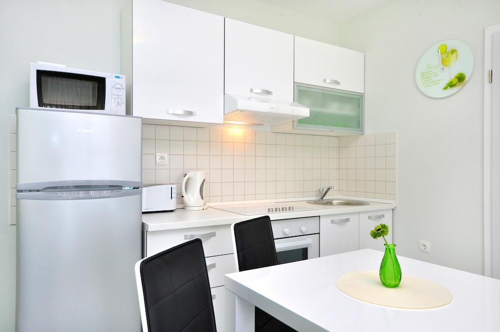 Apartments Sakal Trogir Ruang foto