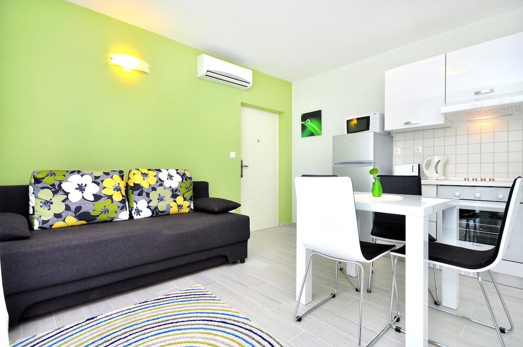 Apartments Sakal Trogir Ruang foto