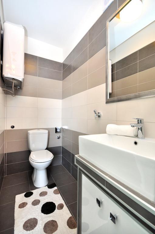 Apartments Sakal Trogir Bagian luar foto