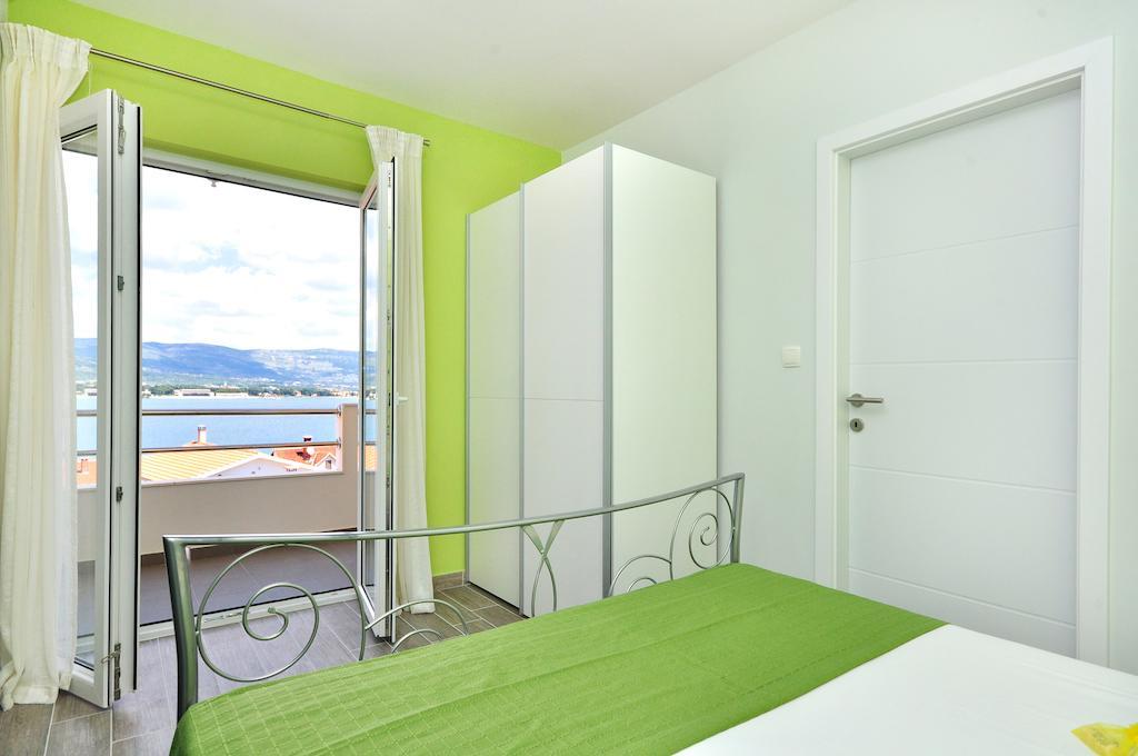 Apartments Sakal Trogir Ruang foto
