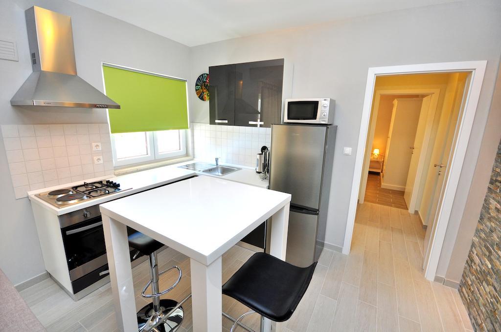 Apartments Sakal Trogir Ruang foto