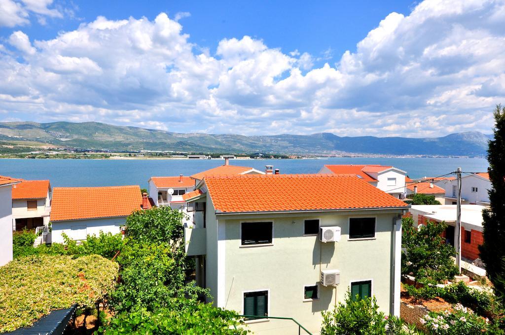Apartments Sakal Trogir Ruang foto