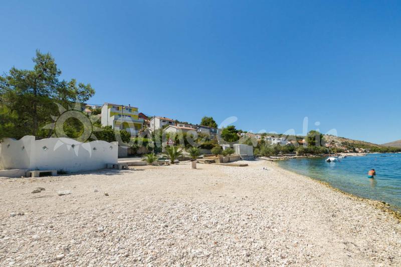 Apartments Sakal Trogir Bagian luar foto