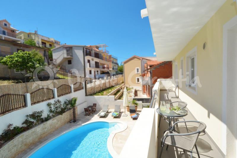 Apartments Sakal Trogir Bagian luar foto