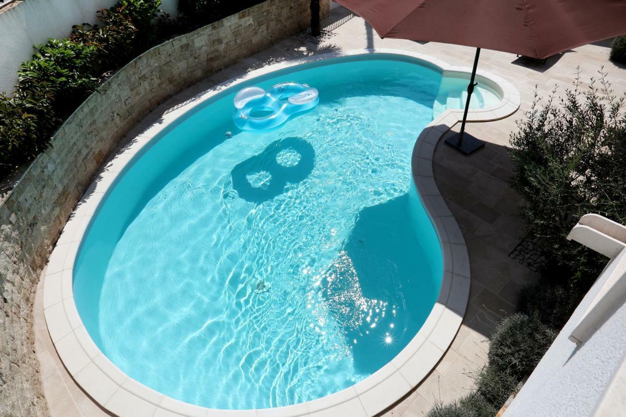 Apartments Sakal Trogir Bagian luar foto