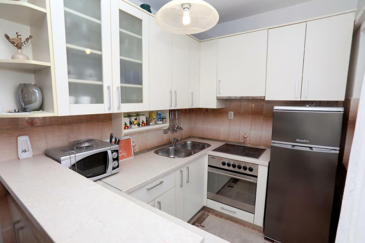 Apartments Sakal Trogir Bagian luar foto