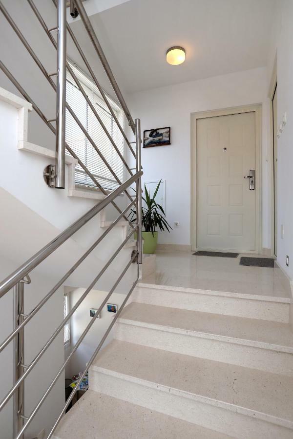 Apartments Sakal Trogir Bagian luar foto